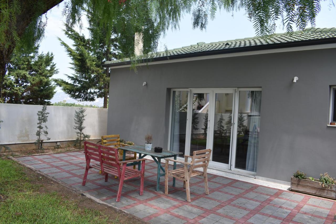 Pool Guesthouse Corinto Exterior foto
